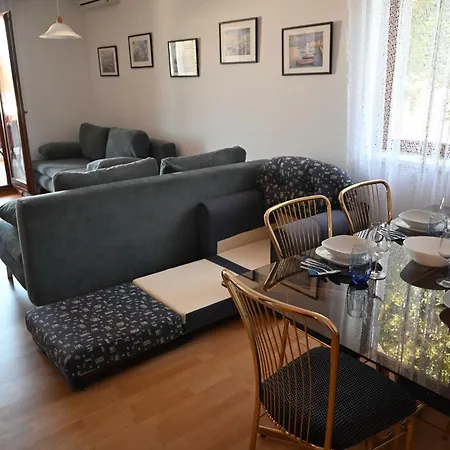 Charming And Comfortable *